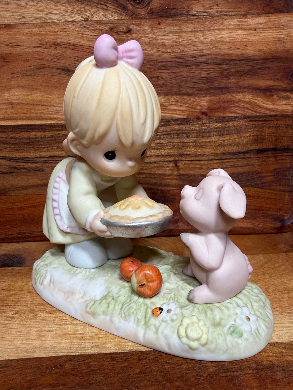 Precious Moments - You’re Just As Sweet As Pie 307017 PM4